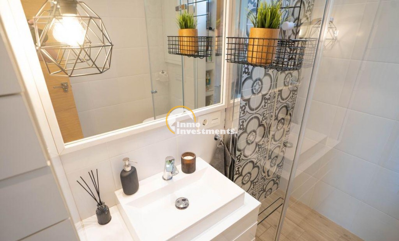 Reventa - Chalet independiente - Orihuela Costa - La Zenia