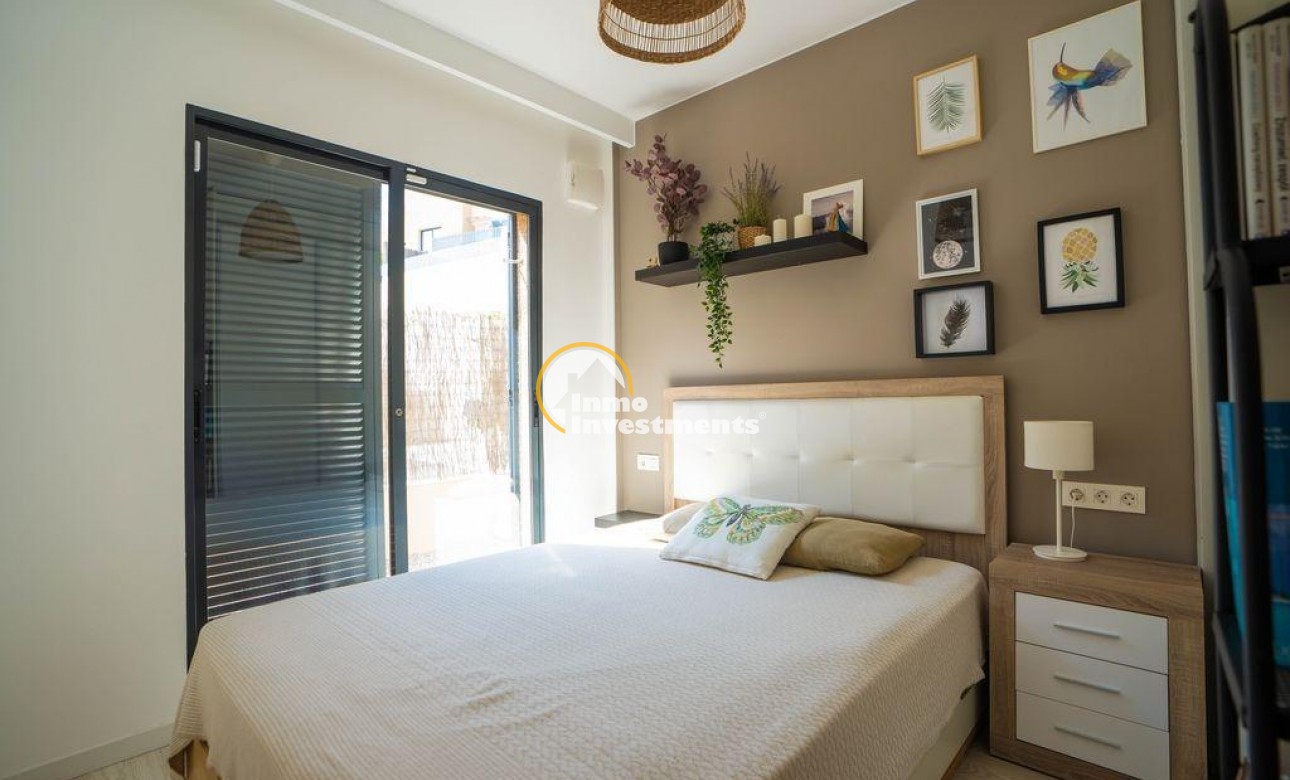 Reventa - Chalet independiente - Orihuela Costa - La Zenia