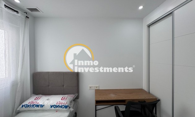 Resale - Apartment - Torrevieja