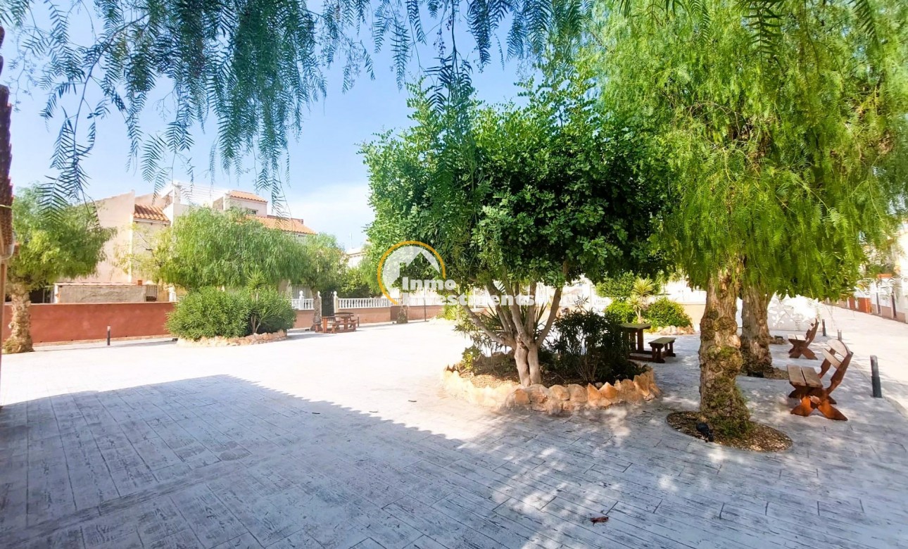 Resale - Bungalow - Orihuela Costa - Playa Flamenca