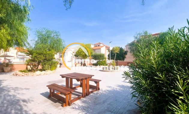 Resale - Bungalow - Orihuela Costa - Playa Flamenca