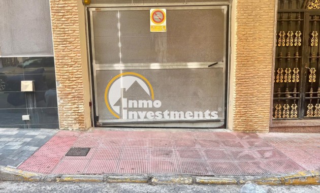 Reventa - Garaje - Torrevieja - Centro