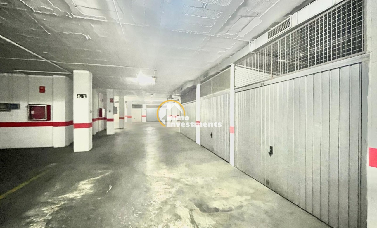 Reventa - Garaje - Torrevieja - Centro