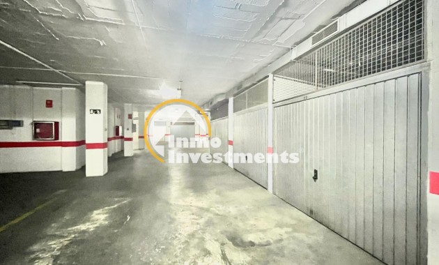 Reventa - Garaje - Torrevieja - Centro