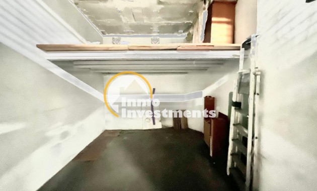 Reventa - Garaje - Torrevieja - Centro