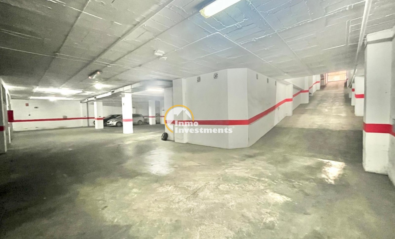 Reventa - Garaje - Torrevieja - Centro