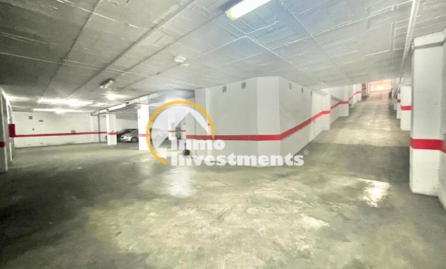 Reventa - Garaje - Torrevieja - Centro