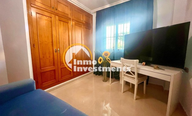 Resale - Bungalow - Orihuela Costa - Lomas de Cabo Roig-Los Dolses