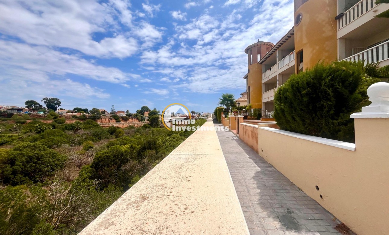 Resale - Bungalow - Orihuela Costa - Lomas de Cabo Roig-Los Dolses