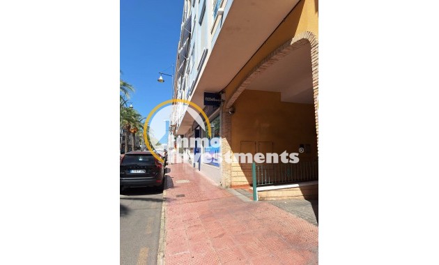 Resale - Garage - Torrevieja - Playa del Cura