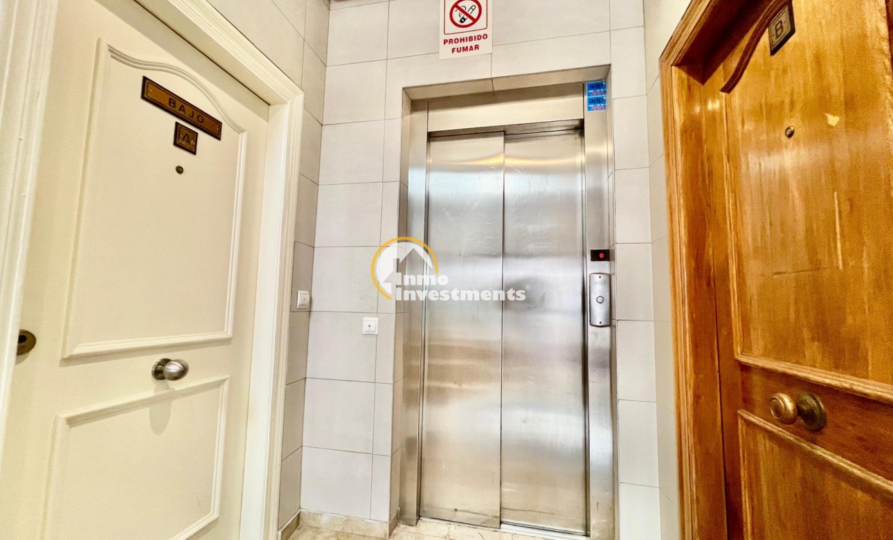 Resale - Apartment - Torrevieja - Habaneras