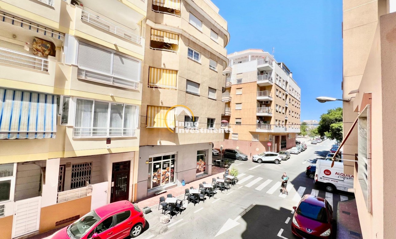 Resale - Apartment - Torrevieja - Habaneras