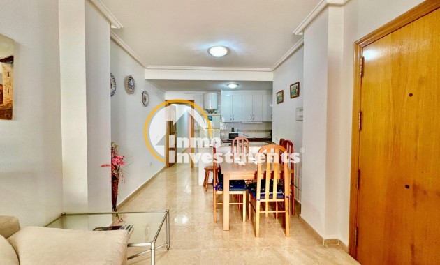 Resale - Apartment - Torrevieja - Habaneras