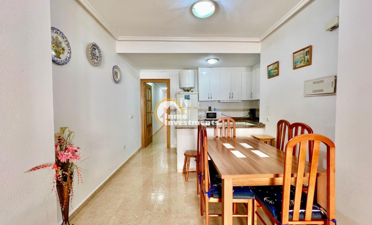 Resale - Apartment - Torrevieja - Habaneras