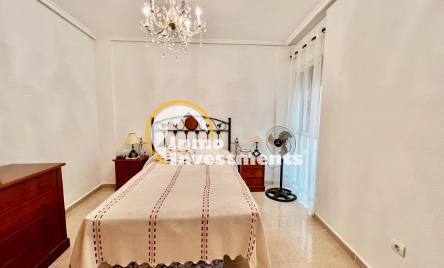 Resale - Apartment - Torrevieja - Habaneras