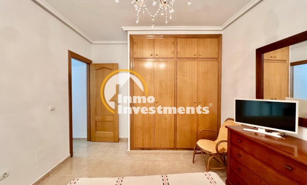 Resale - Apartment - Torrevieja - Habaneras