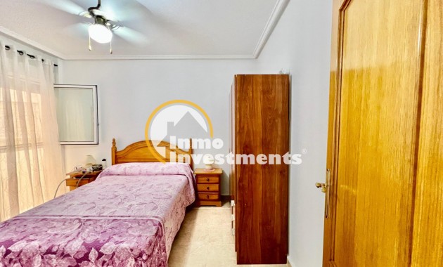 Resale - Apartment - Torrevieja - Habaneras