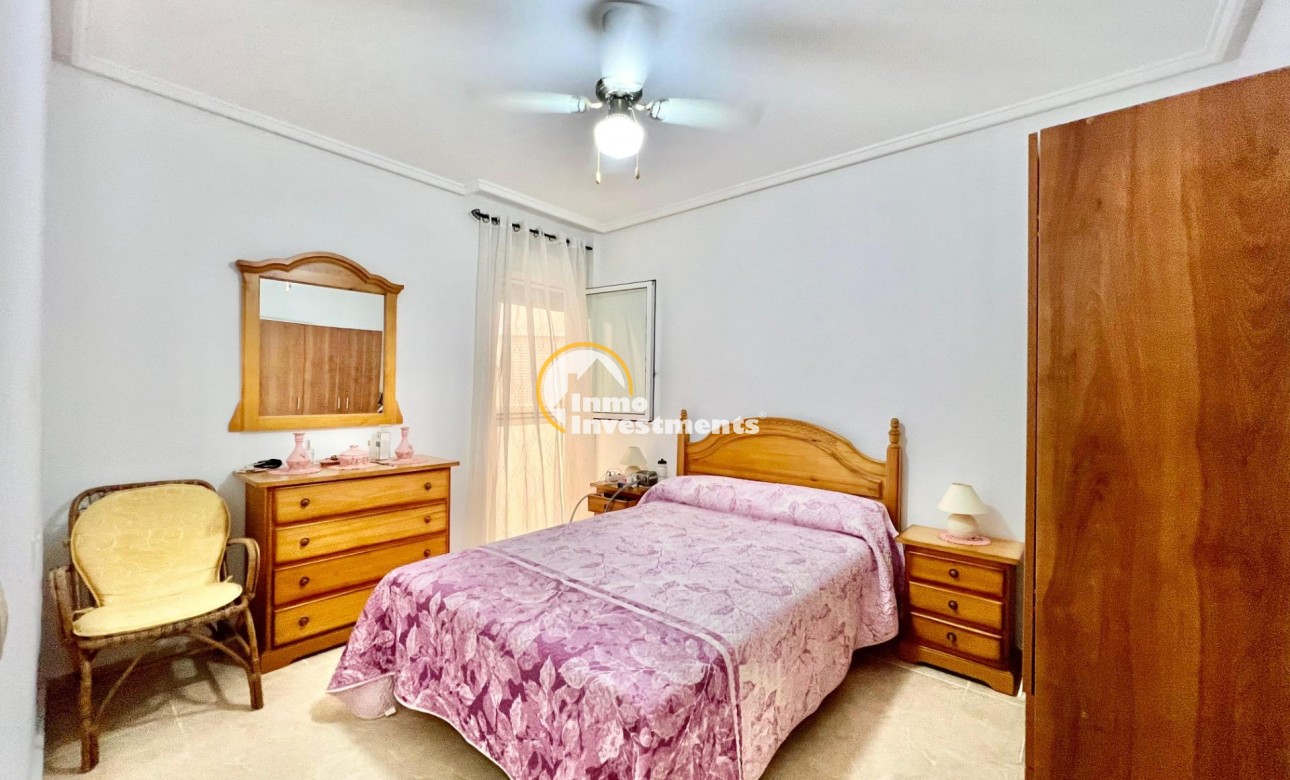 Resale - Apartment - Torrevieja - Habaneras