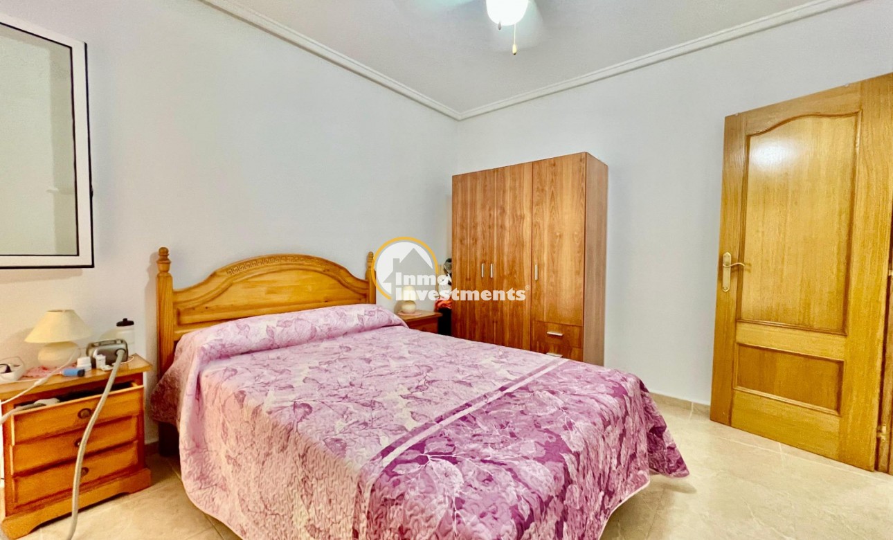 Resale - Apartment - Torrevieja - Habaneras