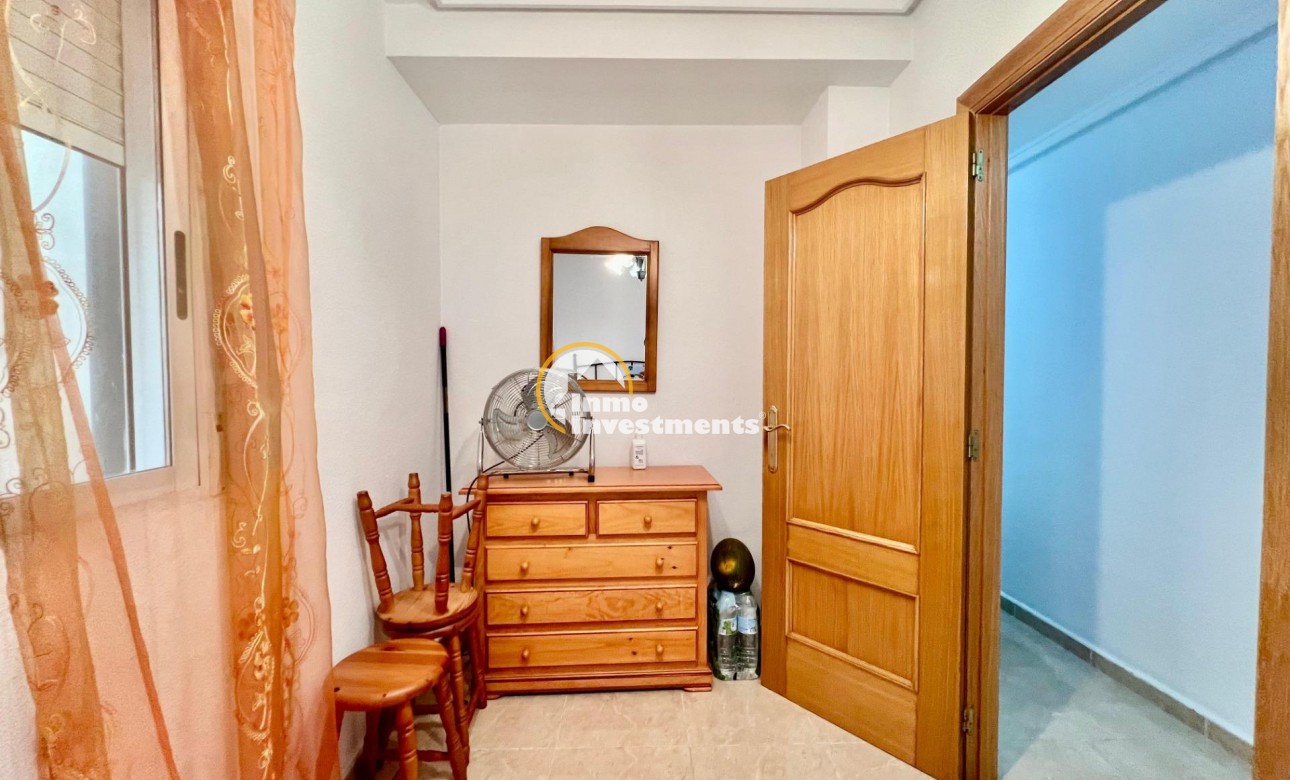 Resale - Apartment - Torrevieja - Habaneras