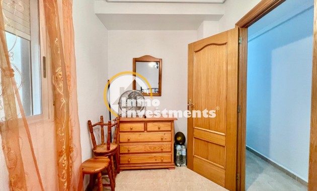 Resale - Apartment - Torrevieja - Habaneras