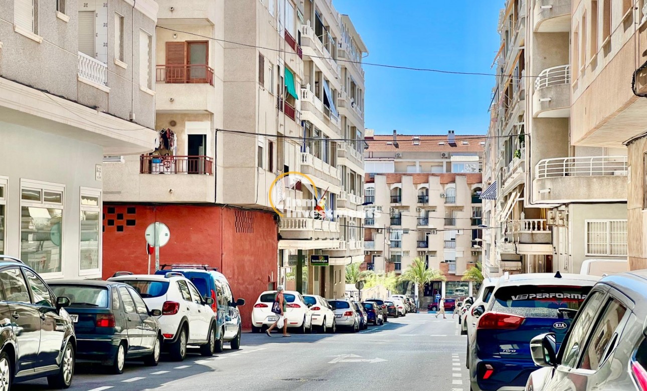 Resale - Apartment - Torrevieja - Habaneras