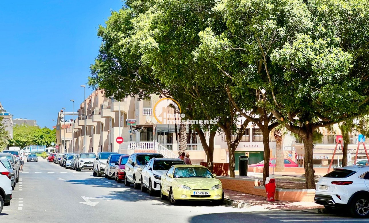 Resale - Apartment - Torrevieja - Habaneras