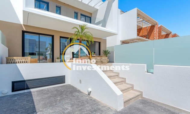 Obra nueva - Chalet independiente - Dolores - CENTRO