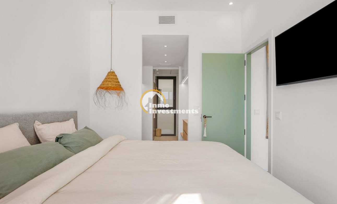 Obra nueva - Chalet independiente - Dolores - CENTRO