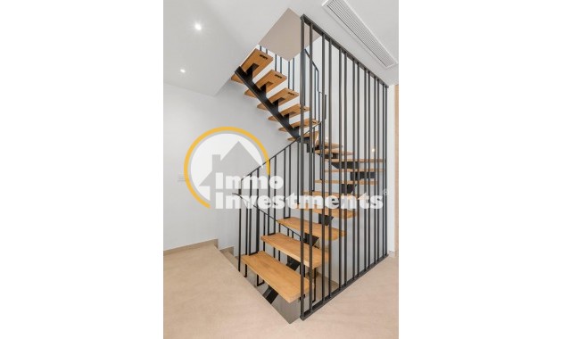 Obra nueva - Chalet independiente - Dolores - CENTRO