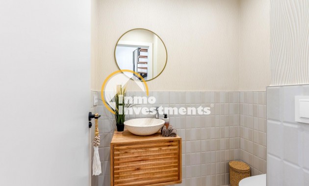 Obra nueva - Chalet independiente - Dolores - CENTRO