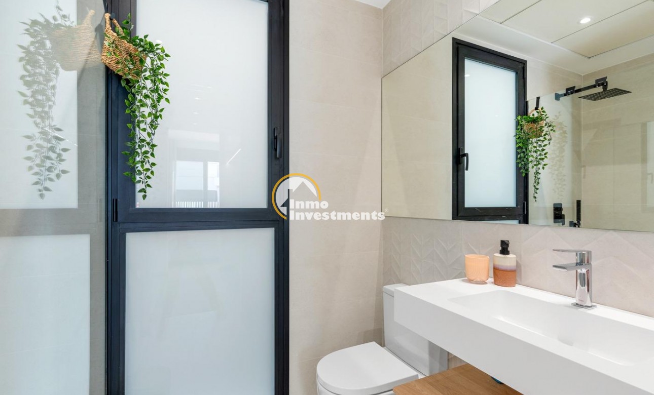 Obra nueva - Chalet independiente - Dolores - CENTRO