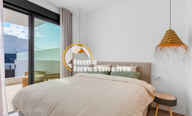 Obra nueva - Chalet independiente - Dolores - CENTRO