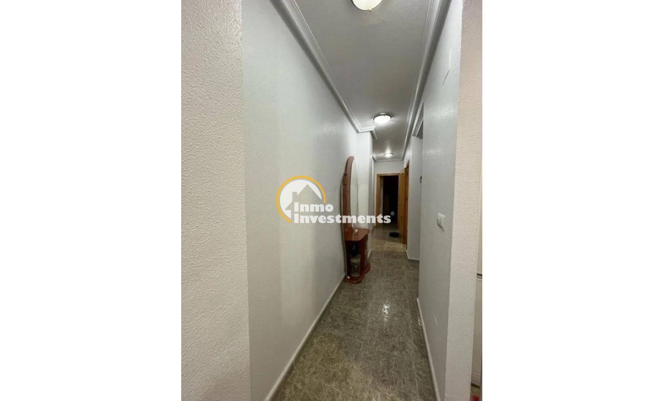 Reventa - Apartamento - Torrevieja - Estacion de autobuses