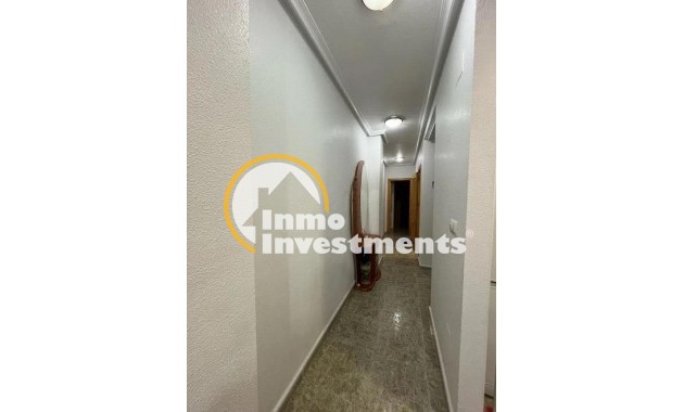 Reventa - Apartamento - Torrevieja - Estacion de autobuses