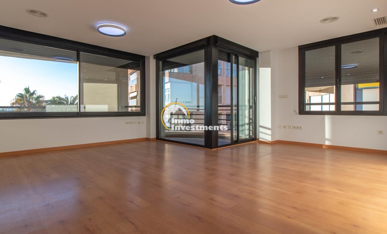 Reventa - Apartamento - Torrevieja - Puerto Deportivo