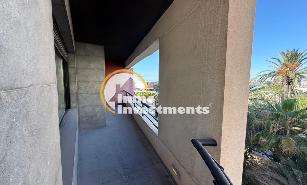 Reventa - Apartamento - Torrevieja - Puerto Deportivo