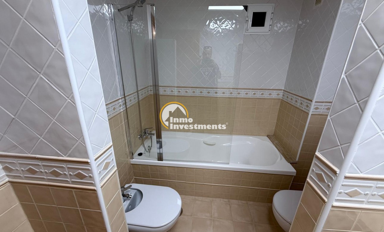 Reventa - Apartamento - Torrevieja - Puerto Deportivo