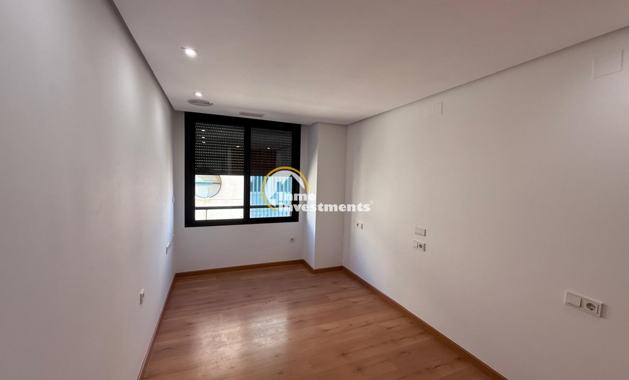 Reventa - Apartamento - Torrevieja - Puerto Deportivo