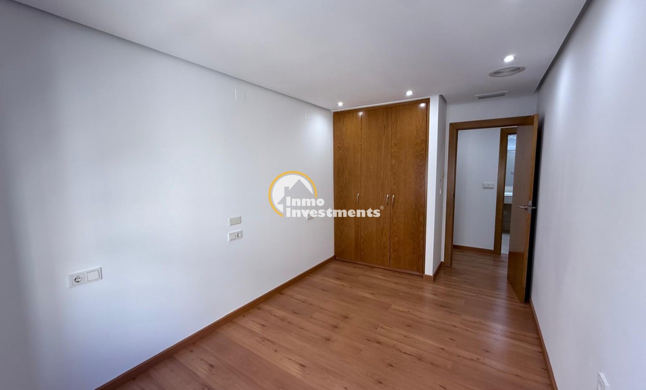 Reventa - Apartamento - Torrevieja - Puerto Deportivo