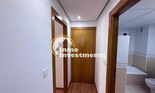 Reventa - Apartamento - Torrevieja - Puerto Deportivo