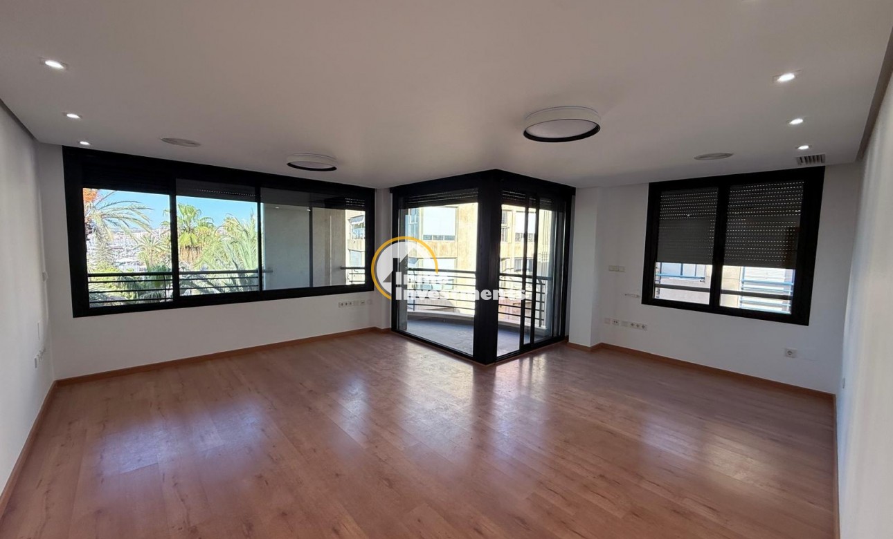 Reventa - Apartamento - Torrevieja - Puerto Deportivo