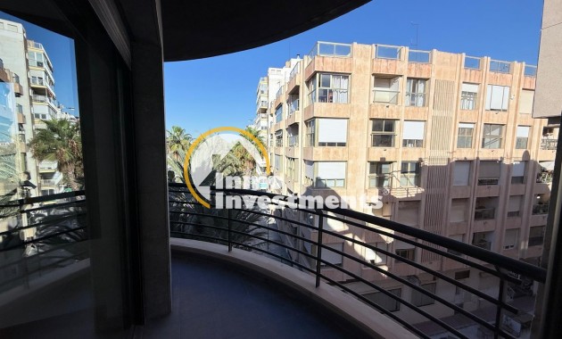 Reventa - Apartamento - Torrevieja - Puerto Deportivo