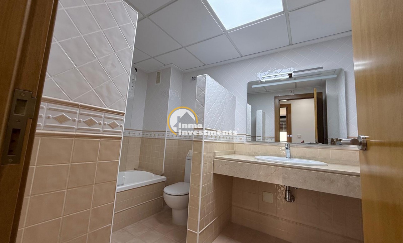 Reventa - Apartamento - Torrevieja - Puerto Deportivo