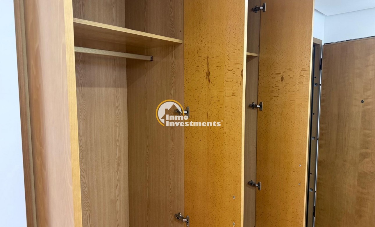 Reventa - Apartamento - Torrevieja - Puerto Deportivo