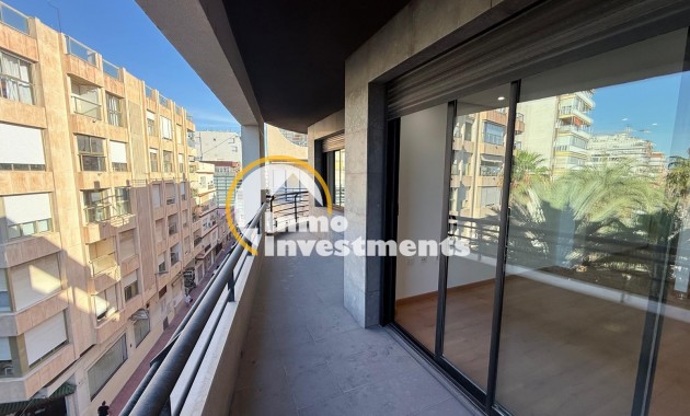 Reventa - Apartamento - Torrevieja - Puerto Deportivo