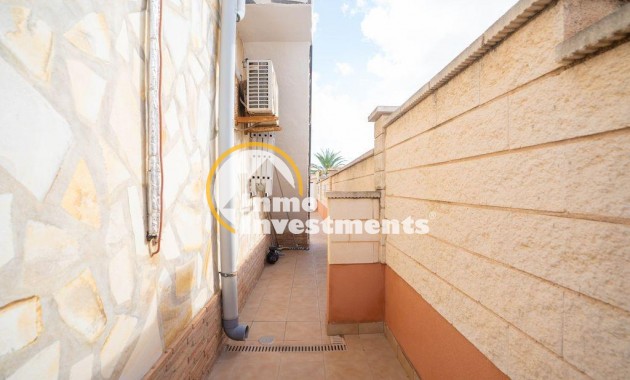 Resale - Villa - Orihuela Costa - Los Almendros-La Florida