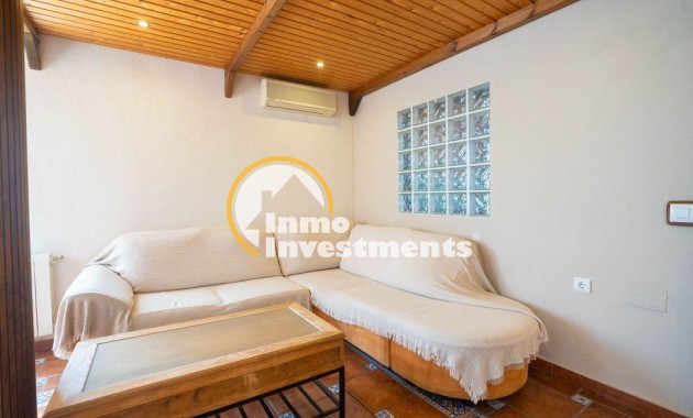 Resale - Villa - Orihuela Costa - Los Almendros-La Florida