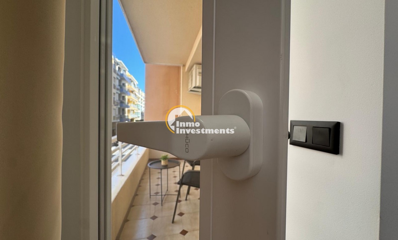 Reventa - Apartamento - Torrevieja - Playa del Cura