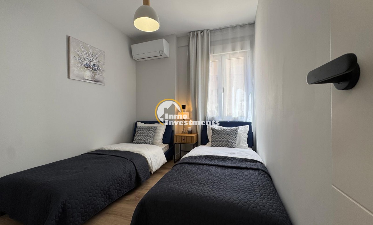 Reventa - Apartamento - Torrevieja - Playa del Cura